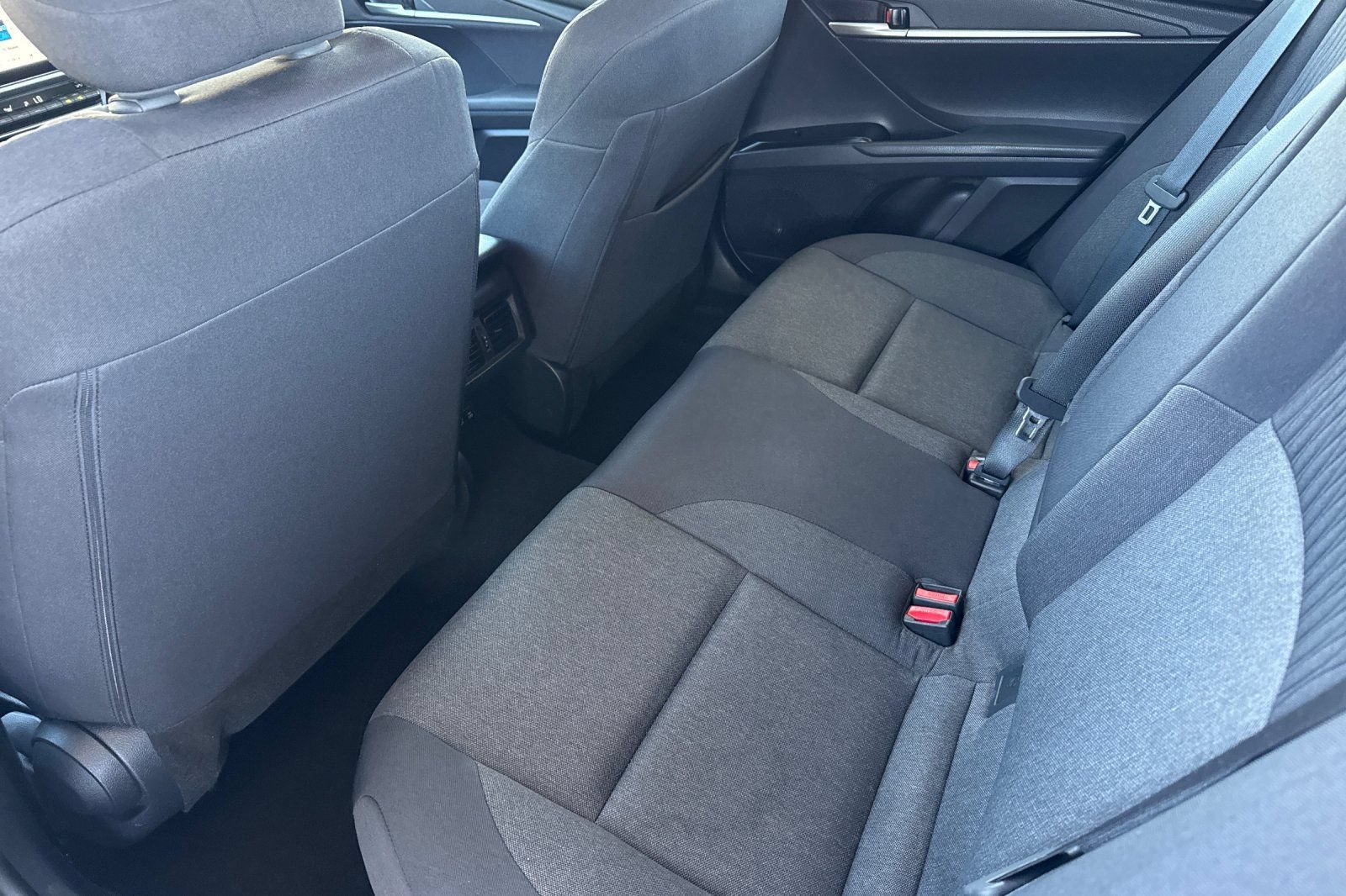 Used 2025 Toyota Camry LE FWD image 6