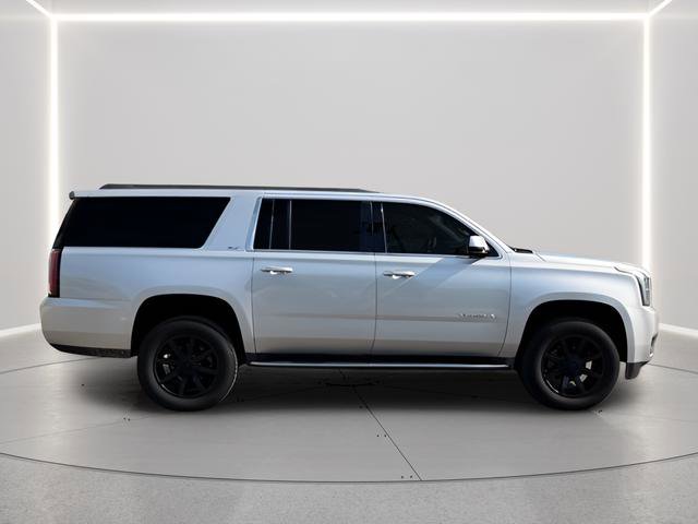 Used 2017 GMC Yukon XL SLT image 6