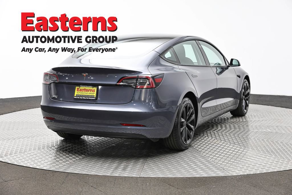 Used 2023 Tesla Model 3 Standard Range image 5