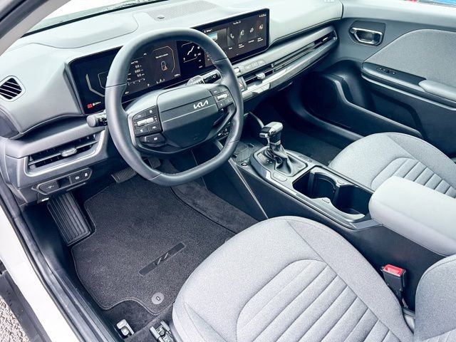 Certified 2025 Kia K4 EX image 11
