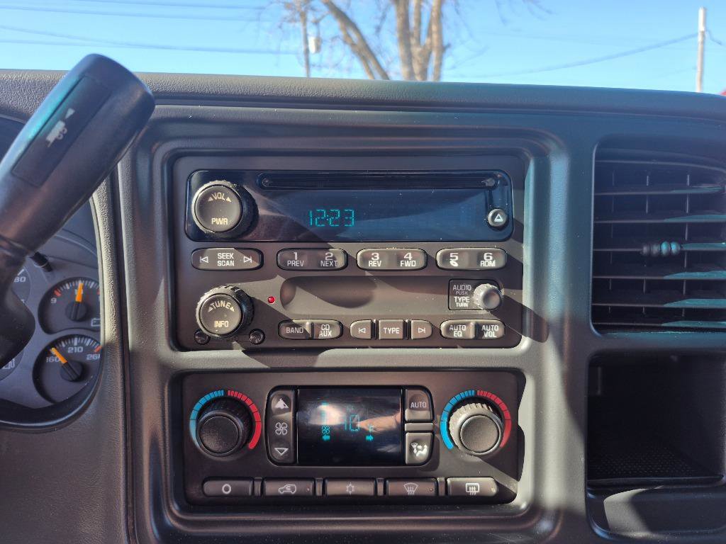 Used 2006 GMC Sierra 1500 SLE w/ Light Duty Power Package image 12