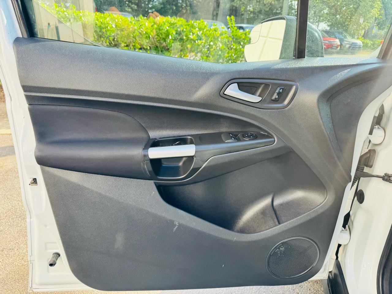Used 2015 Ford Transit Connect XLT FWD image 29