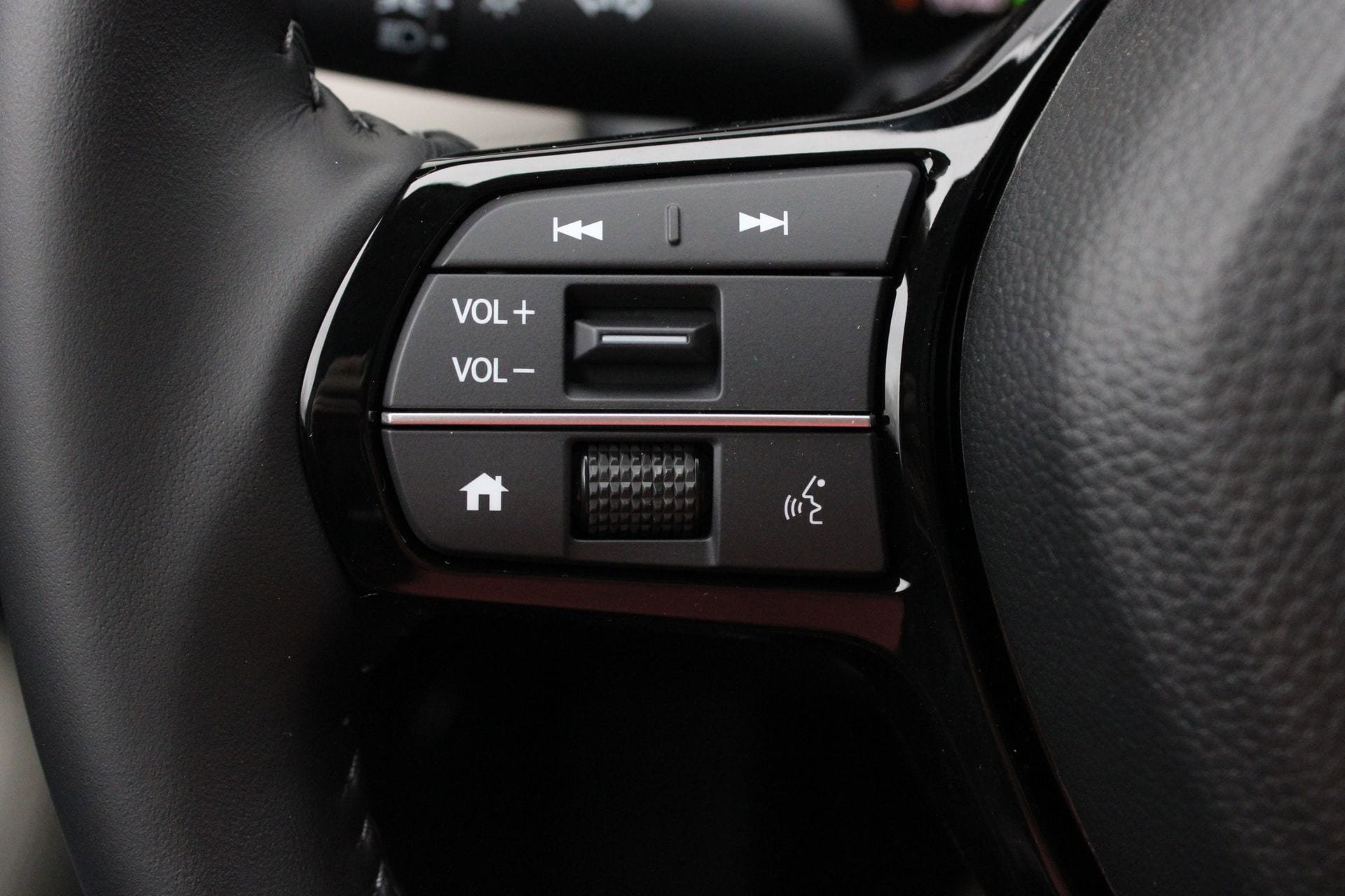 New 2026 Honda HR-V EX-L image 27