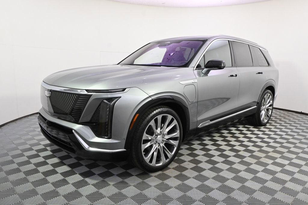 Used 2026 Cadillac Vistiq Premium Luxury image 2