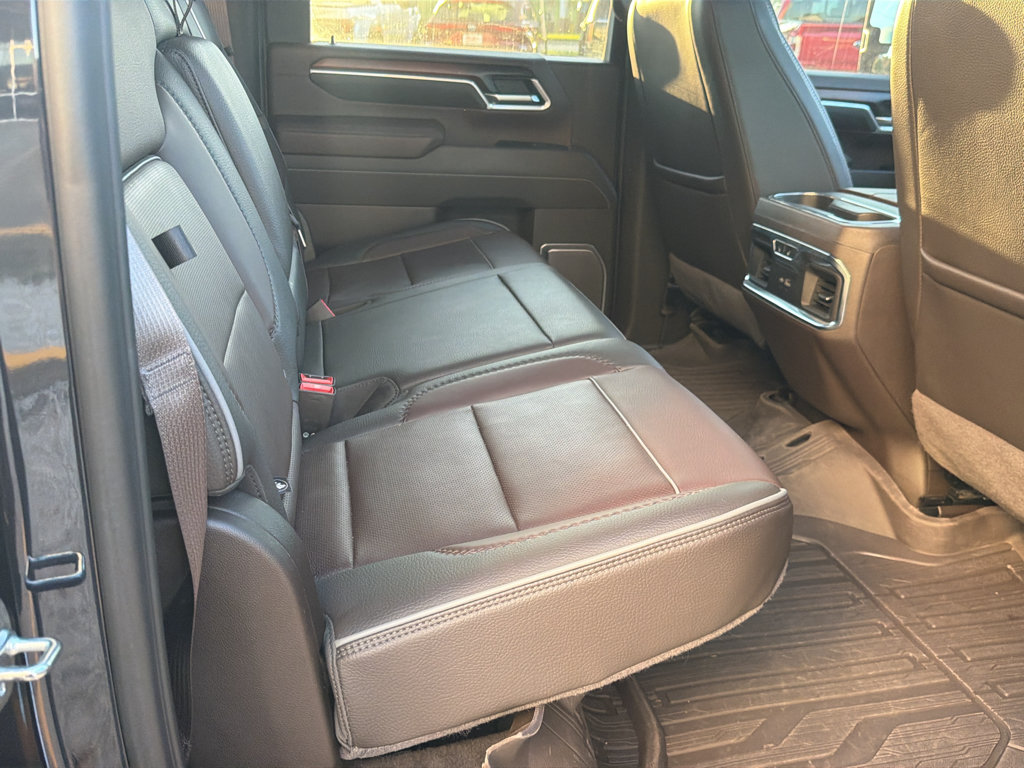 Used 2025 GMC Sierra 2500 Denali w/ Denali Reserve Package AWD/4WD image 16