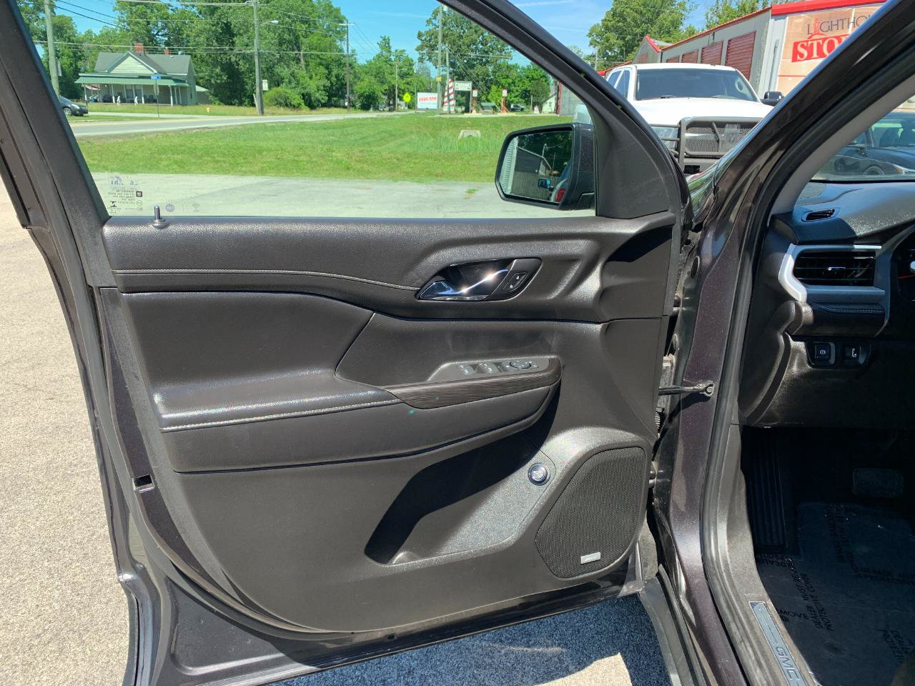 Used 2019 GMC Acadia SLT AWD/4WD image 9