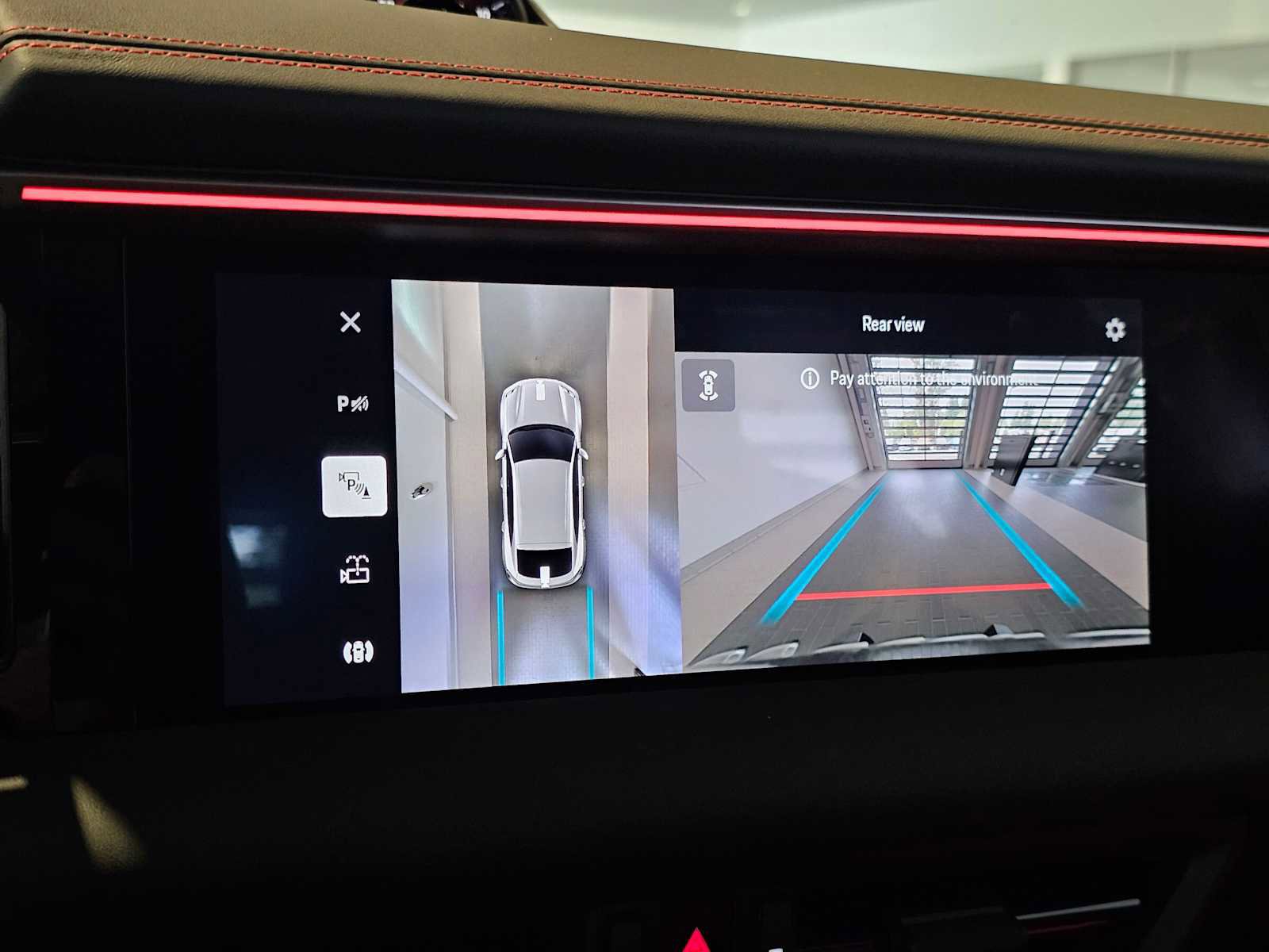 New 2024 Porsche Macan 4 Electric image 26