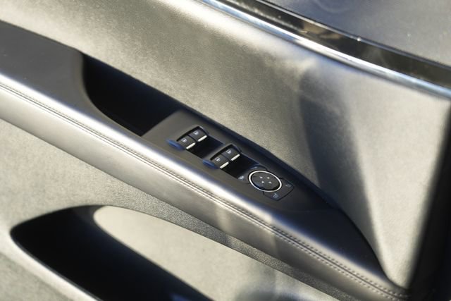 Used 2023 Lincoln Nautilus FWD w/ Premium Package image 28