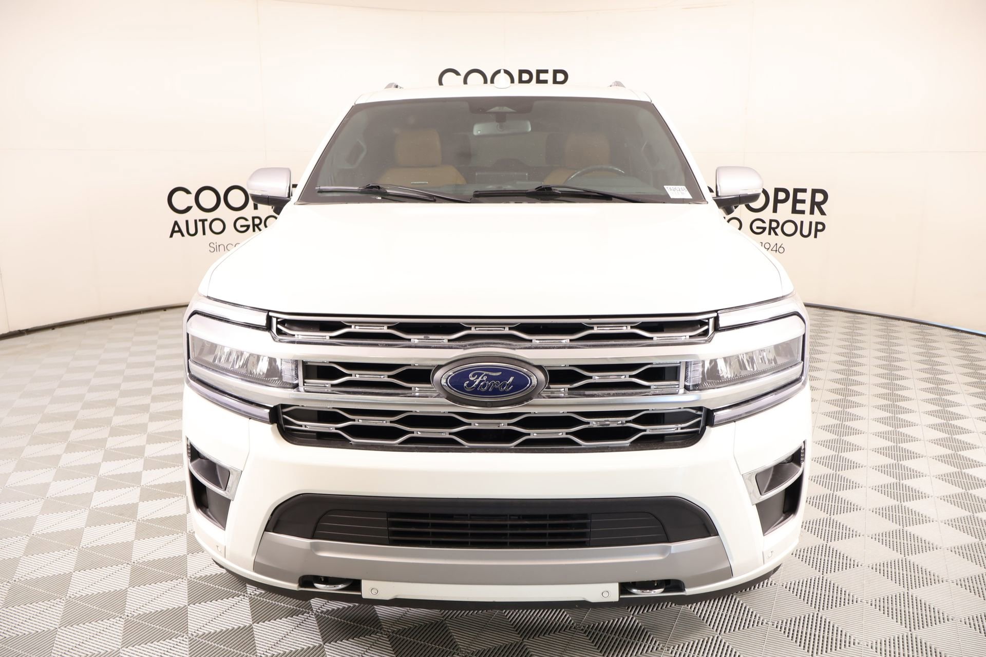 Used 2023 Ford Expedition Max Platinum AWD/4WD image 9