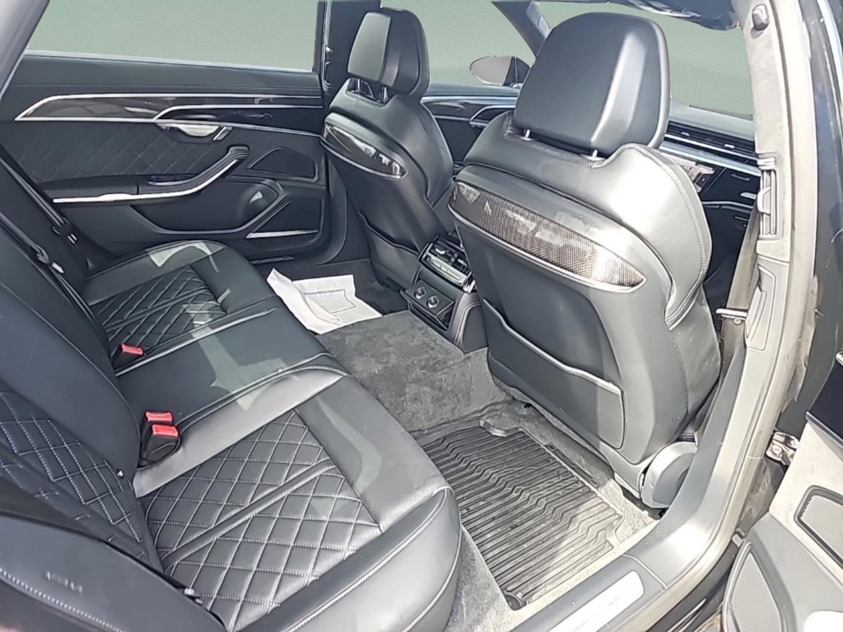 Used 2024 Audi S8 w/ S8 Comfort Plus Package image 25