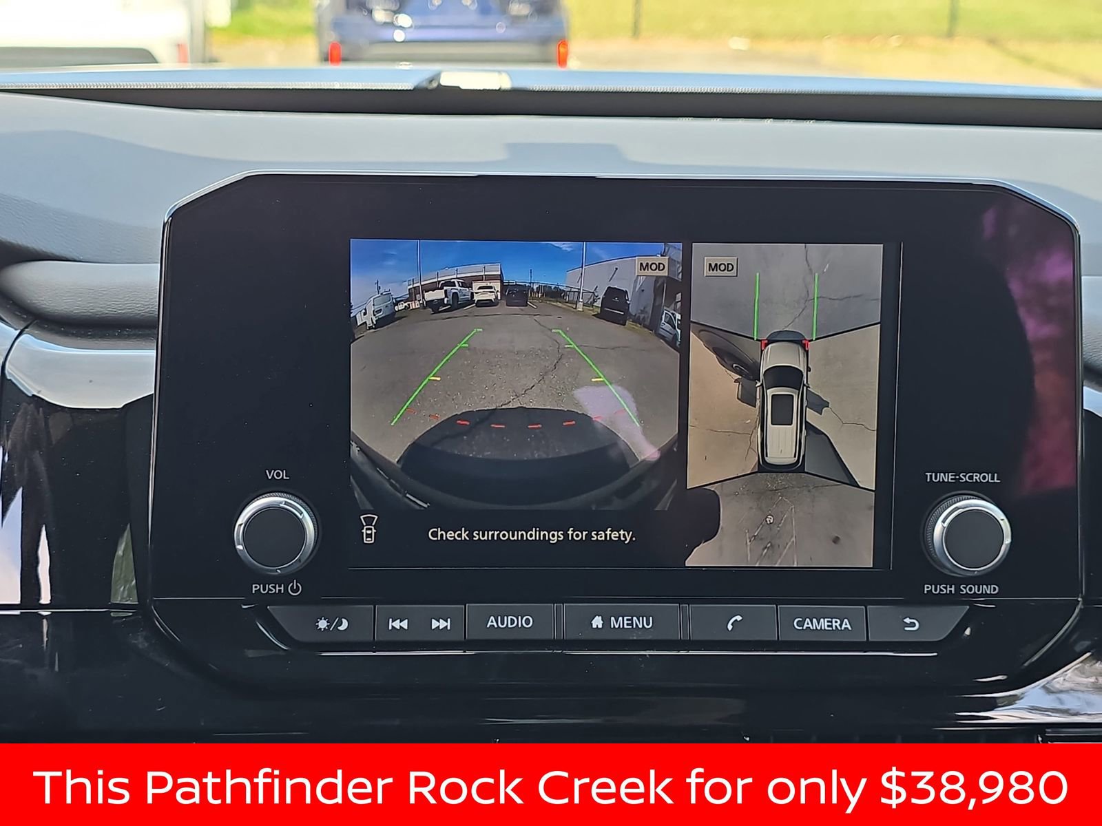 Used 2025 Nissan Pathfinder Rock Creek image 31