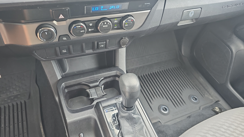 Used 2021 Toyota Tacoma SR AWD/4WD image 20