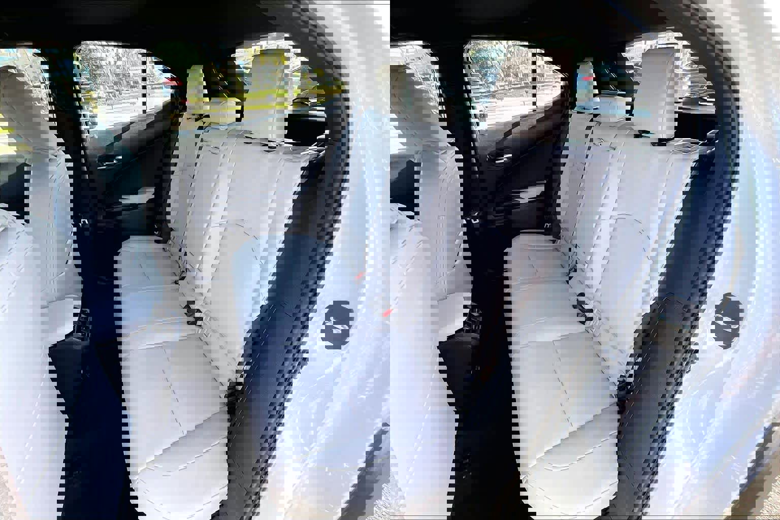 Used 2024 Lexus UX 250h FWD image 18