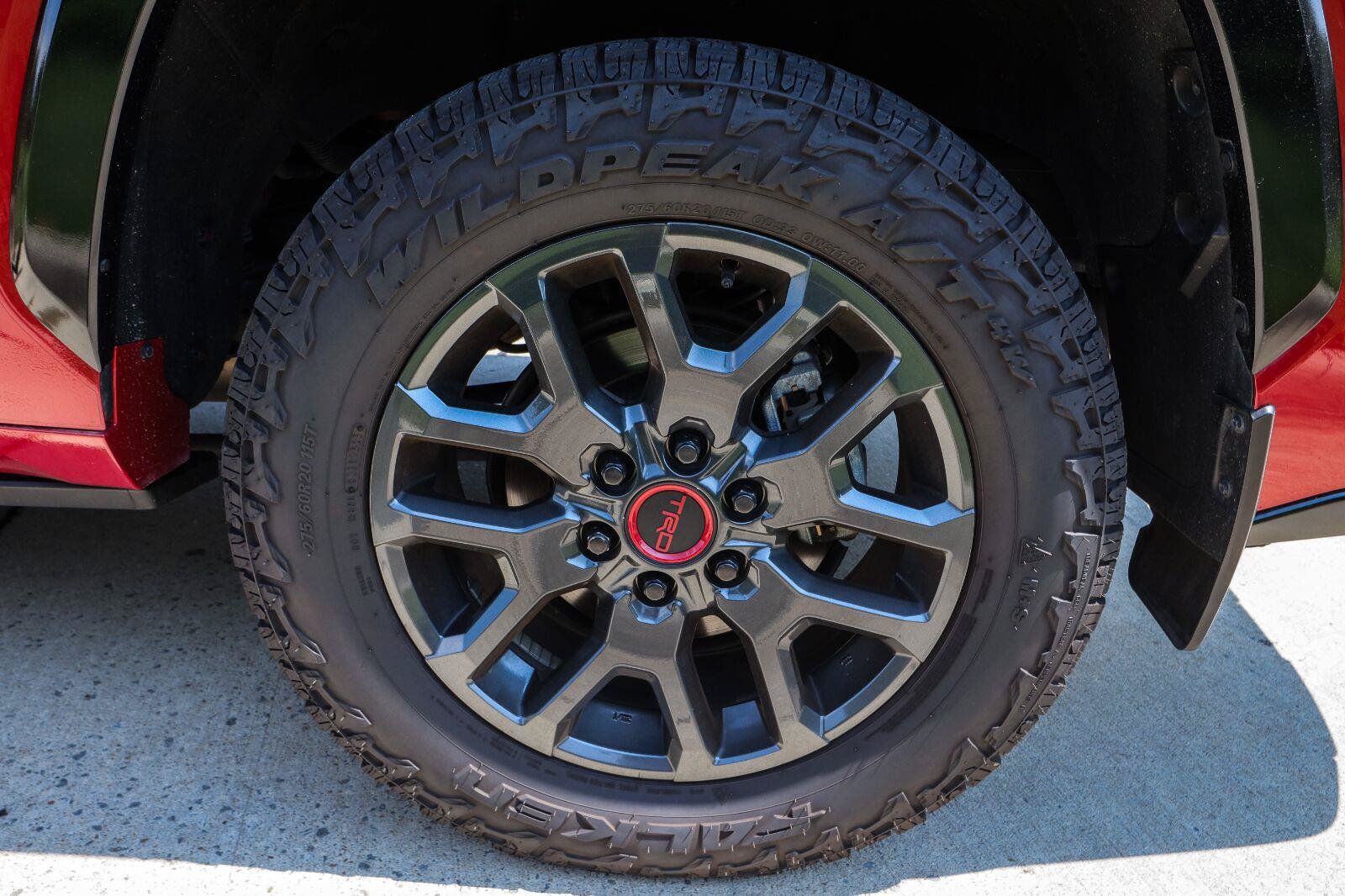Used 2025 Toyota Sequoia Platinum AWD/4WD image 32