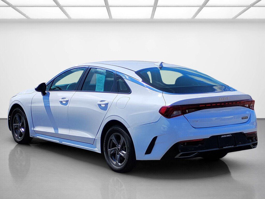 Used 2023 Kia K5 LXS FWD image 3