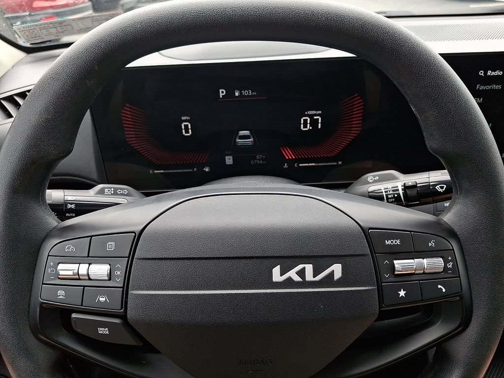 Certified 2025 Kia K4 FWD image 18
