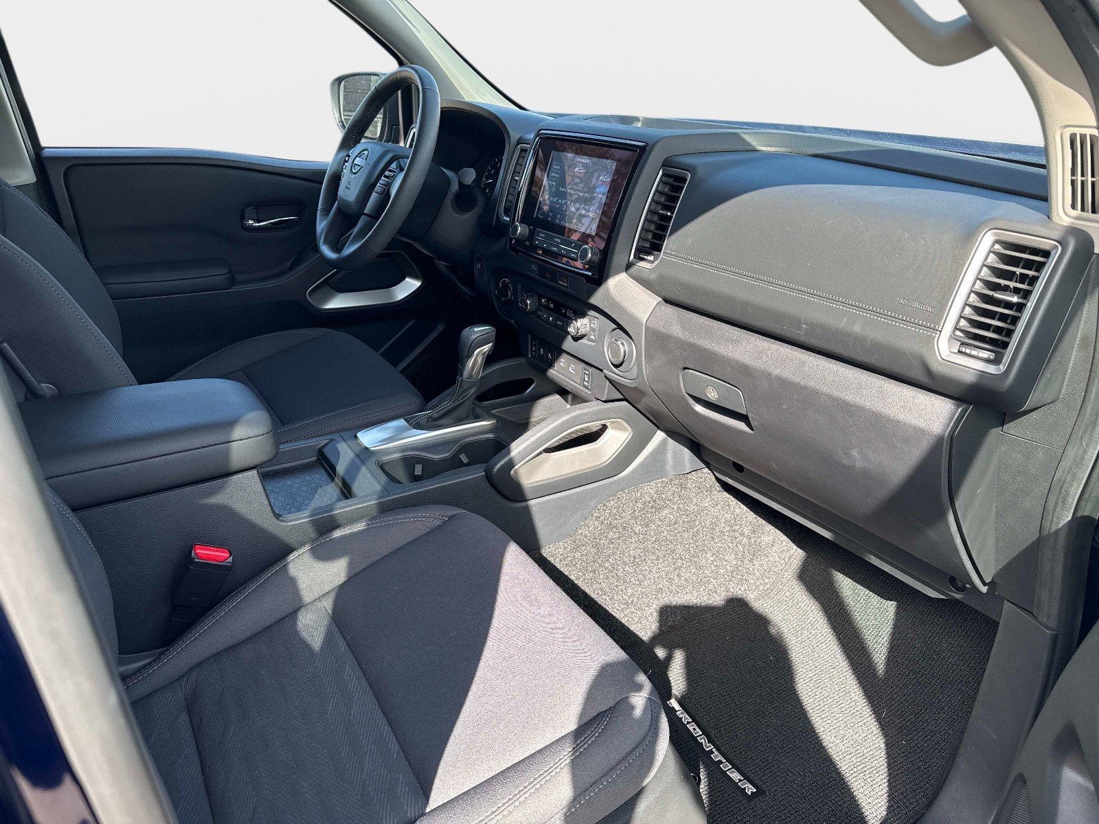Certified 2023 Nissan Frontier SV w/ Technology Package AWD/4WD image 11