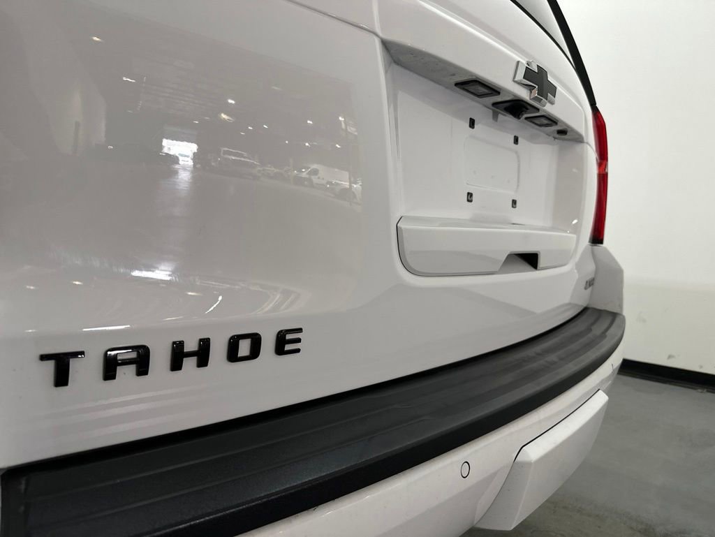 Used 2018 Chevrolet Tahoe Premier w/ RST 6.2L Performance Edition AWD/4WD image 10
