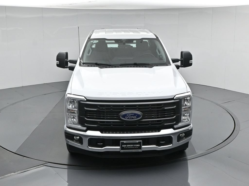 New 2026 Ford F350 XL w/ XL Chrome Package RWD image 35