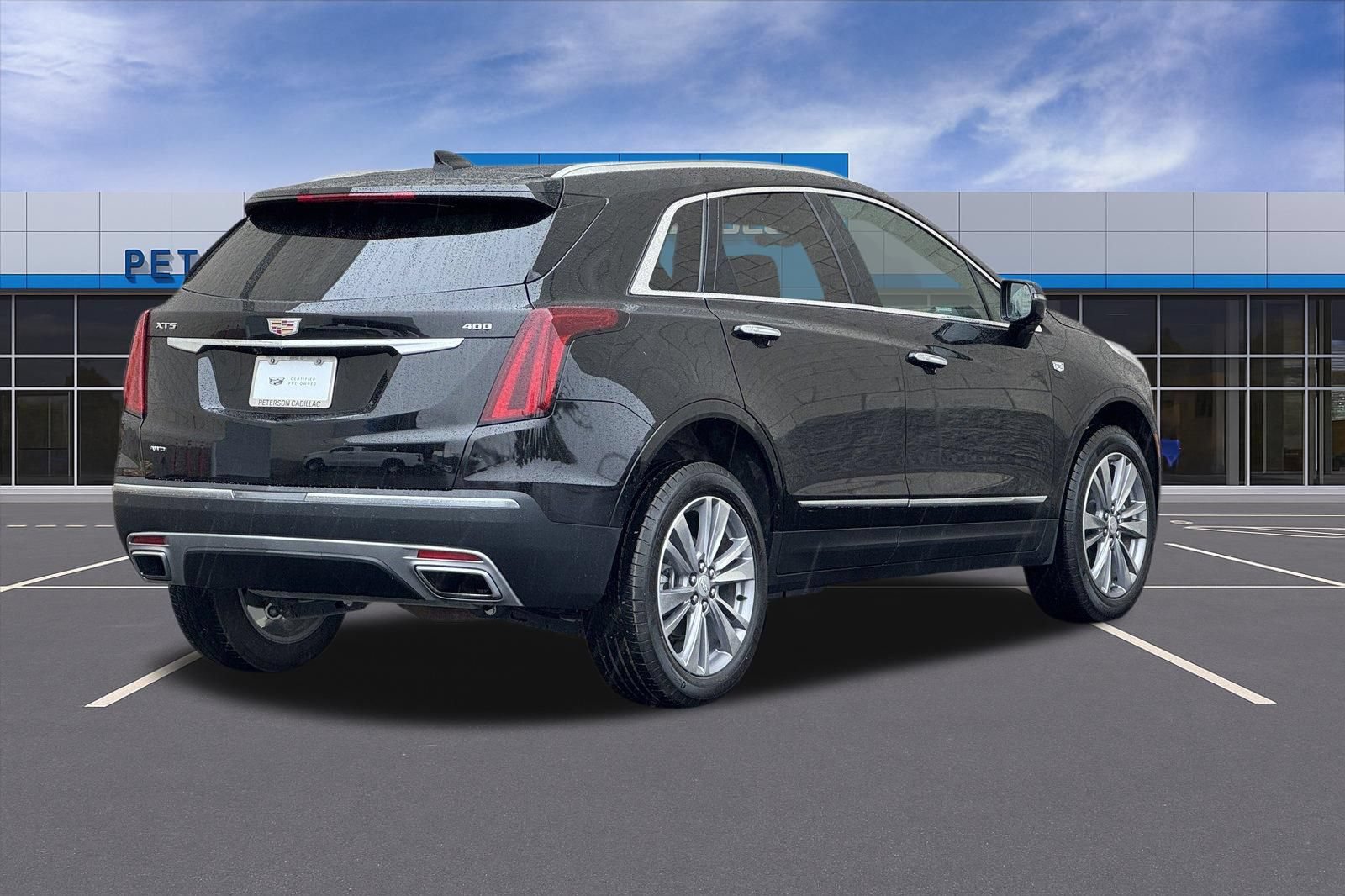 Used 2025 Cadillac XT5 Premium Luxury AWD/4WD image 4