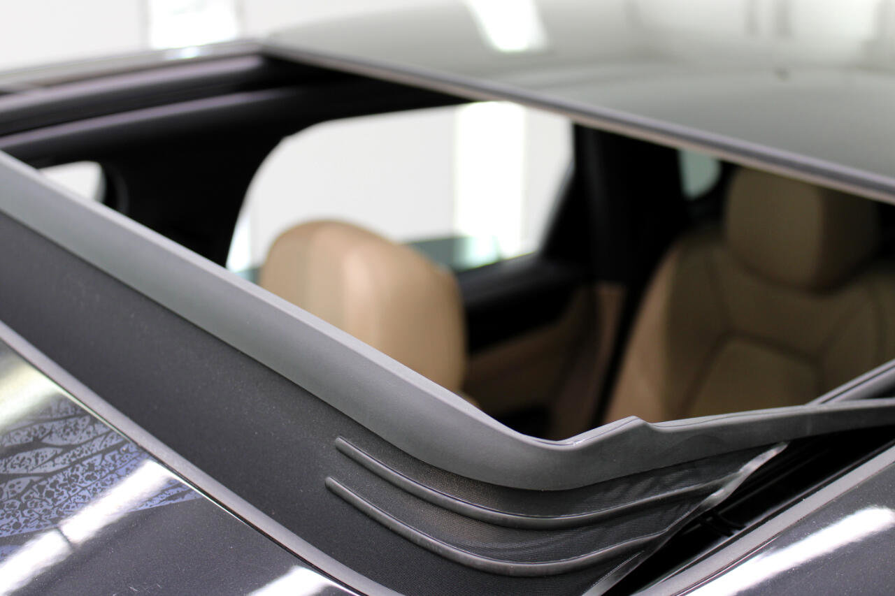 Used 2019 Porsche Cayenne image 26