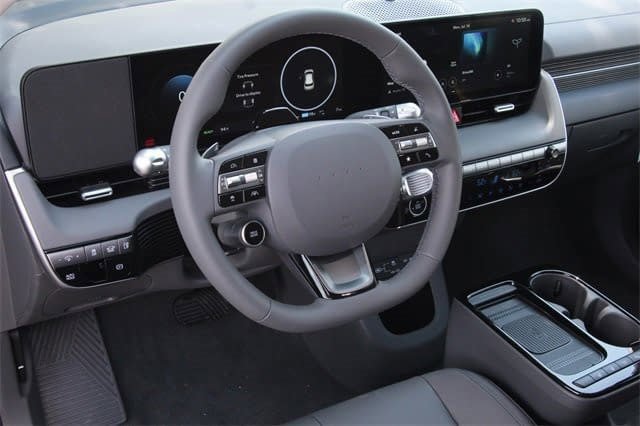 Certified 2025 Hyundai Ioniq 5 SEL image 8