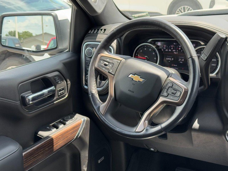 Used 2022 Chevrolet Silverado 1500 High Country w/ Z71 Off-Road Package AWD/4WD image 12