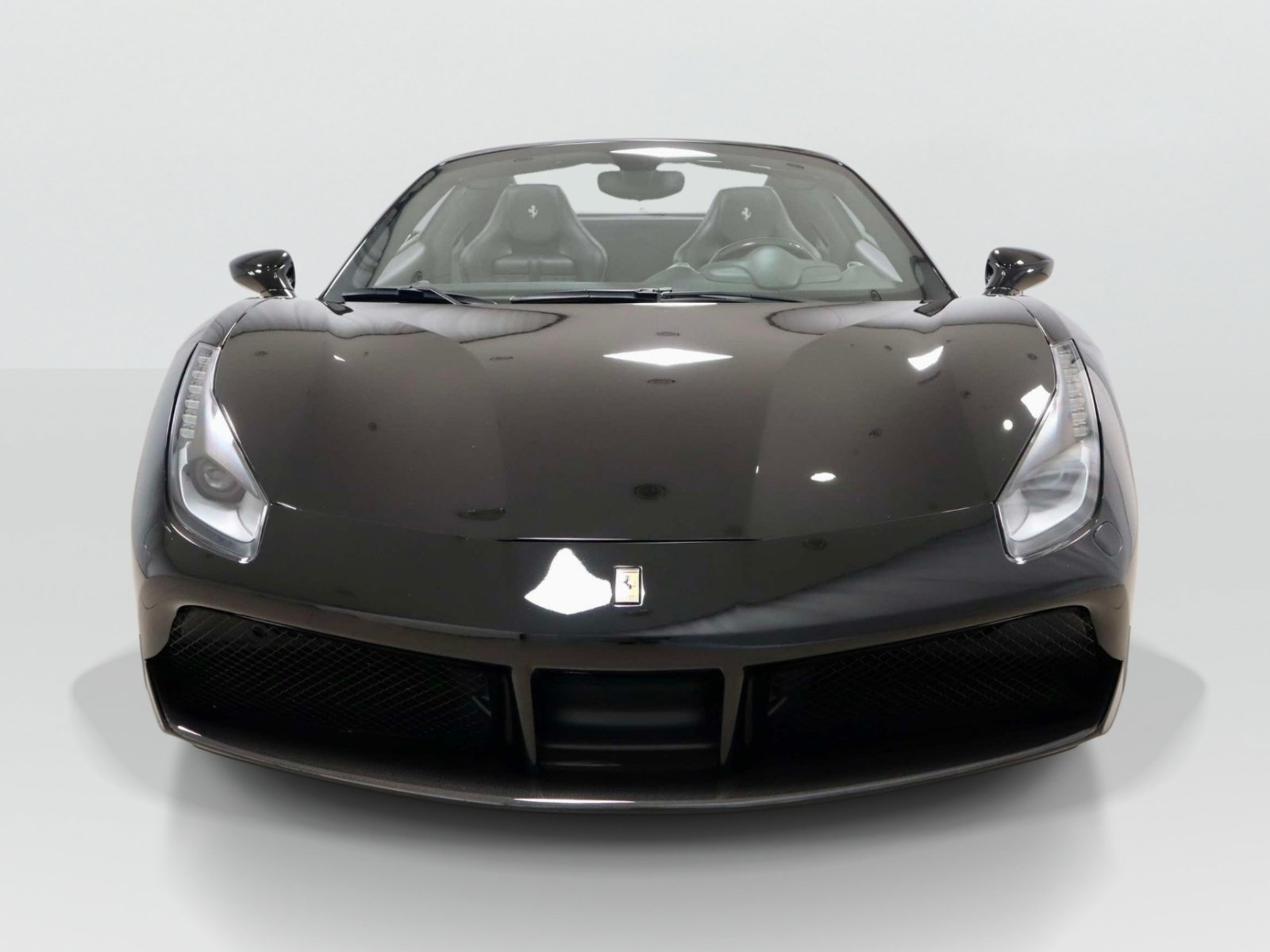 Used 2018 Ferrari 488 Spider RWD image 8