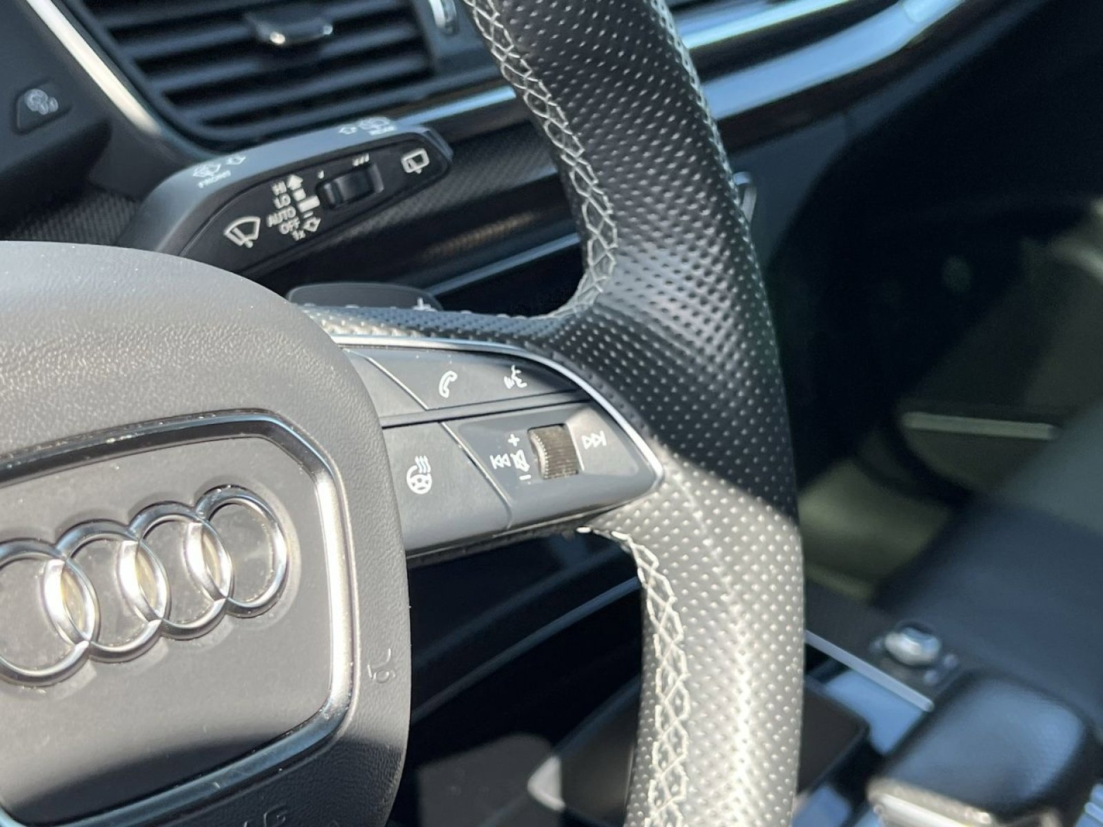 Used 2021 Audi SQ5 Premium Plus image 29