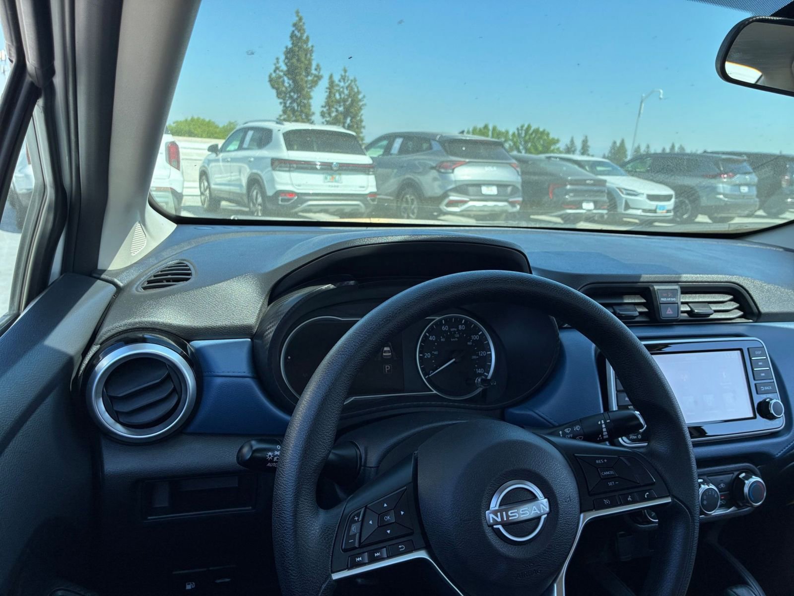 Used 2025 Nissan Versa SV image 32