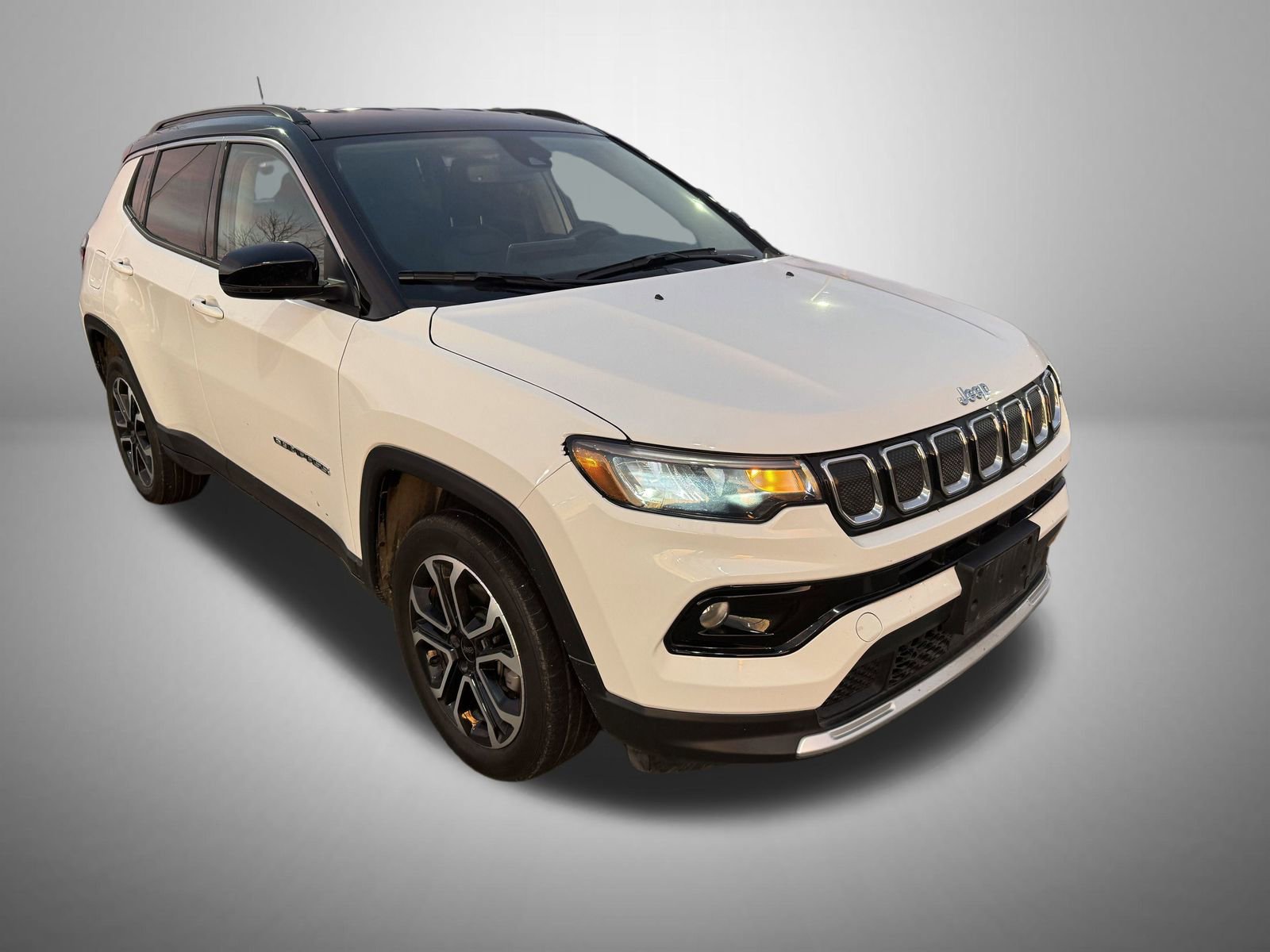 Used 2022 Jeep Compass Limited image 2