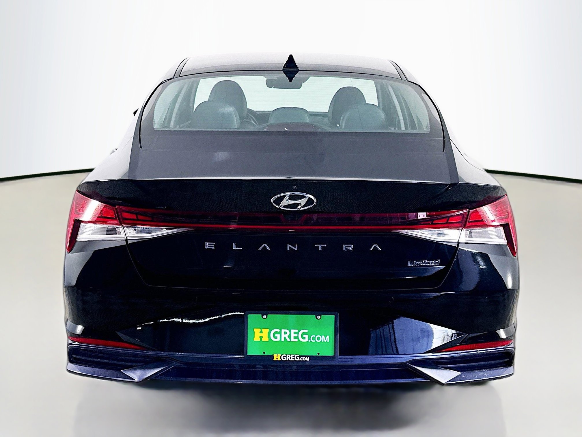 Used 2021 Hyundai Elantra Limited image 8
