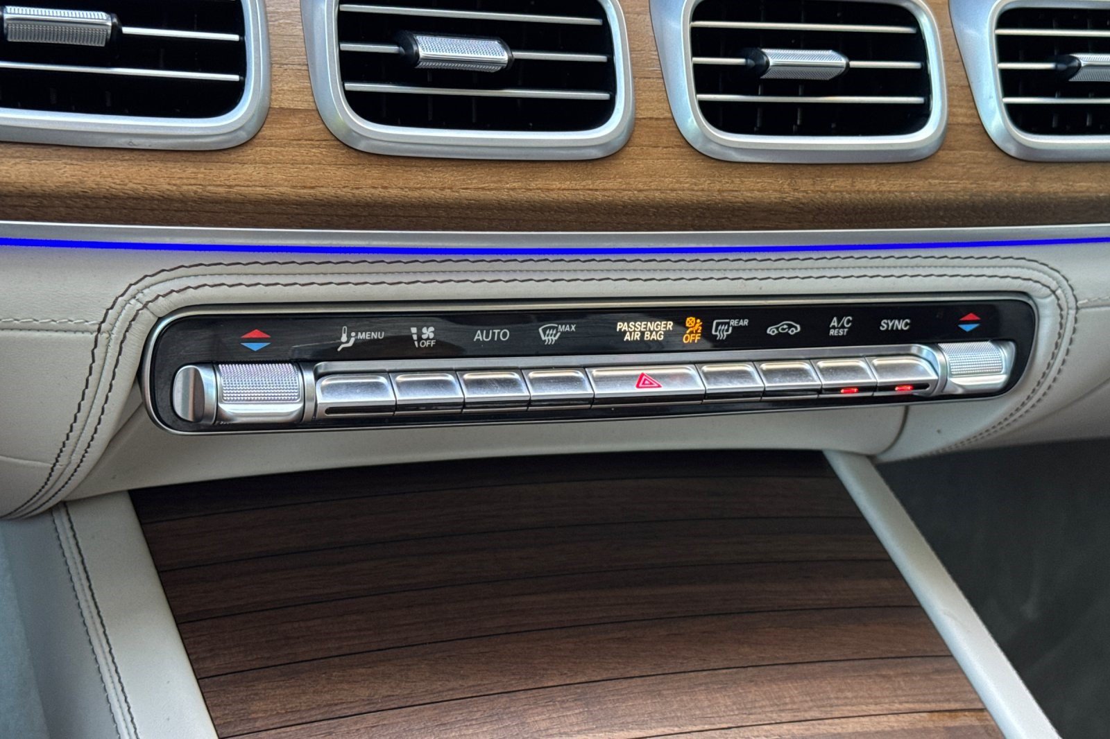 Certified 2024 Mercedes-Benz Maybach GLS 600 4MATIC image 19