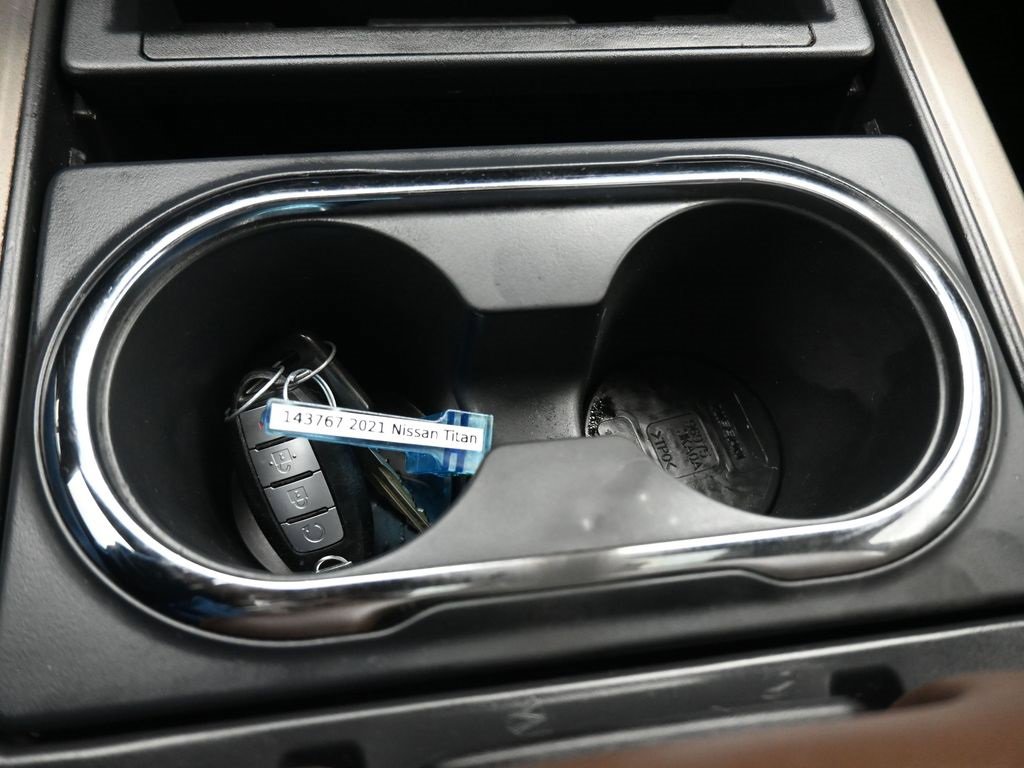 Used 2021 Nissan Titan Platinum Reserve w/ Moonroof Package image 20