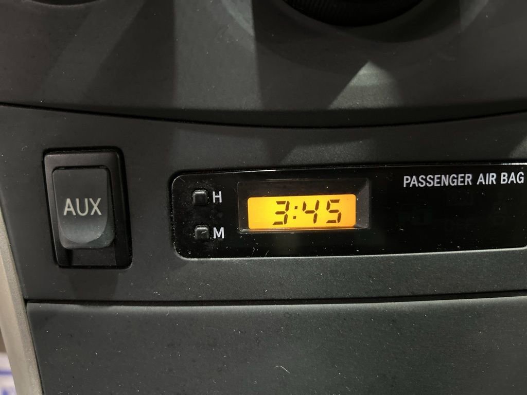 Used 2010 Toyota Corolla Base image 16