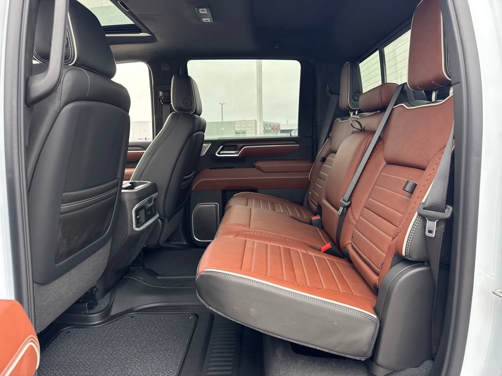 New 2026 GMC Sierra 3500 Denali Ultimate AWD/4WD image 19