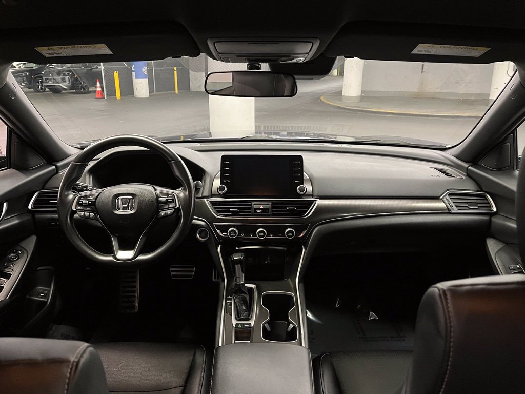 Used 2018 Honda Accord Sport image 7