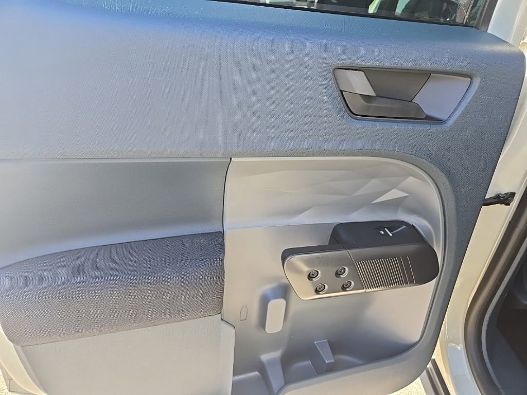 Used 2025 Ford Maverick XL w/ Equipment Group 102A image 24