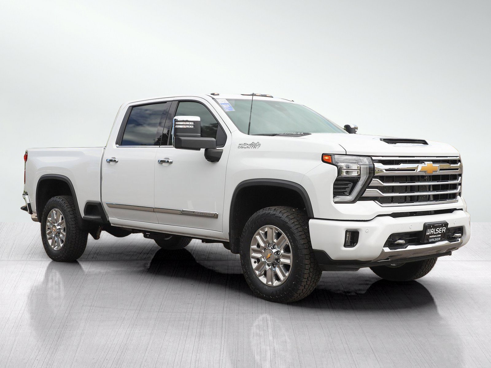 Used 2024 Chevrolet Silverado 3500 High Country w/ High Country Premium Package AWD/4WD image 7