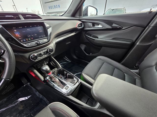 Used 2021 Chevrolet TrailBlazer RS w/ Sun and Liftgate Package FWD image 23