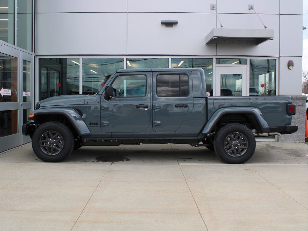 New 2026 Jeep Gladiator Sport image 5