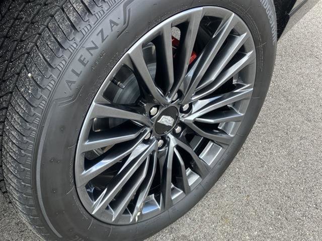 Certified 2024 Cadillac Escalade ESV V w/ Heavy-Duty Trailer Package image 8