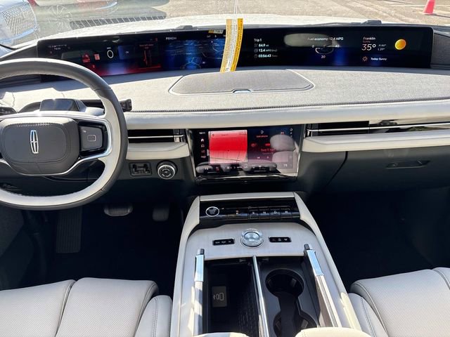 New 2025 Lincoln Navigator L Reserve image 15