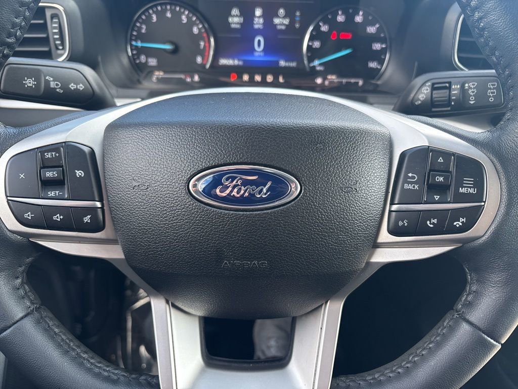 Used 2022 Ford Explorer XLT w/ Equipment Group 202A image 22