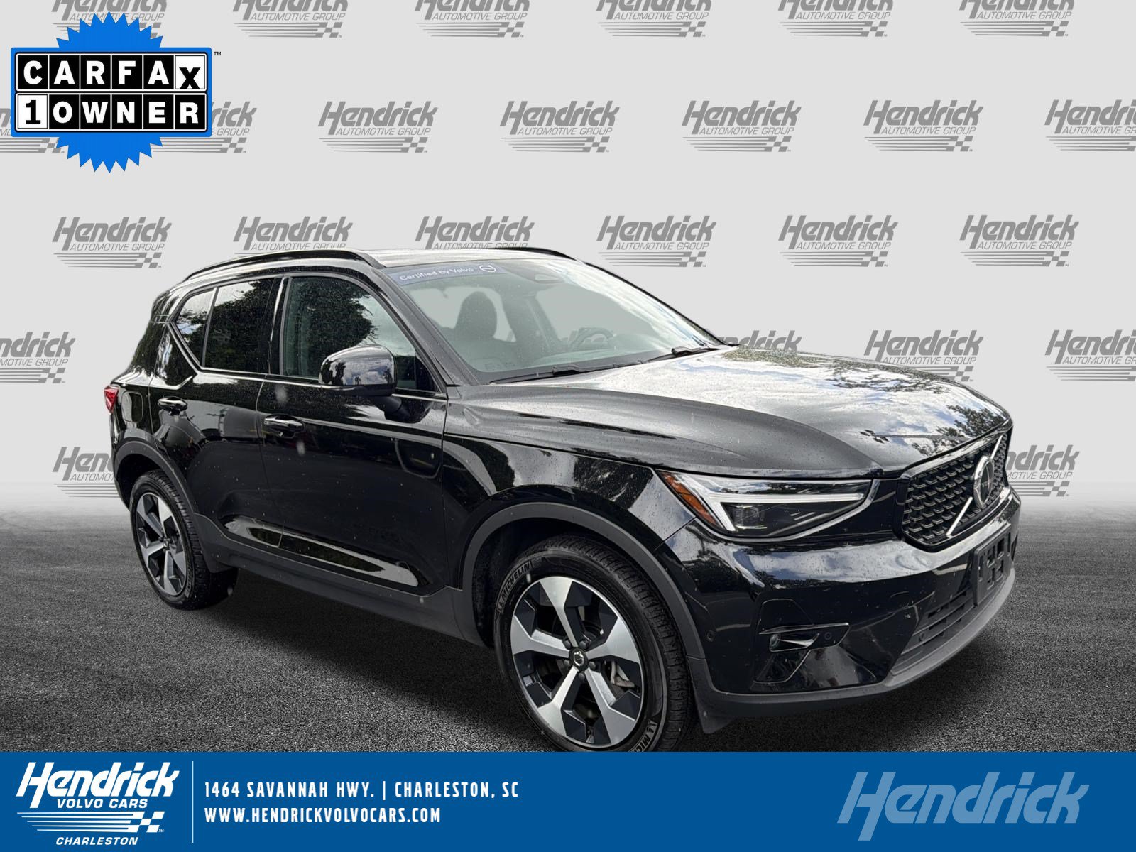 Certified 2026 Volvo XC40 B5 Plus AWD/4WD image 1