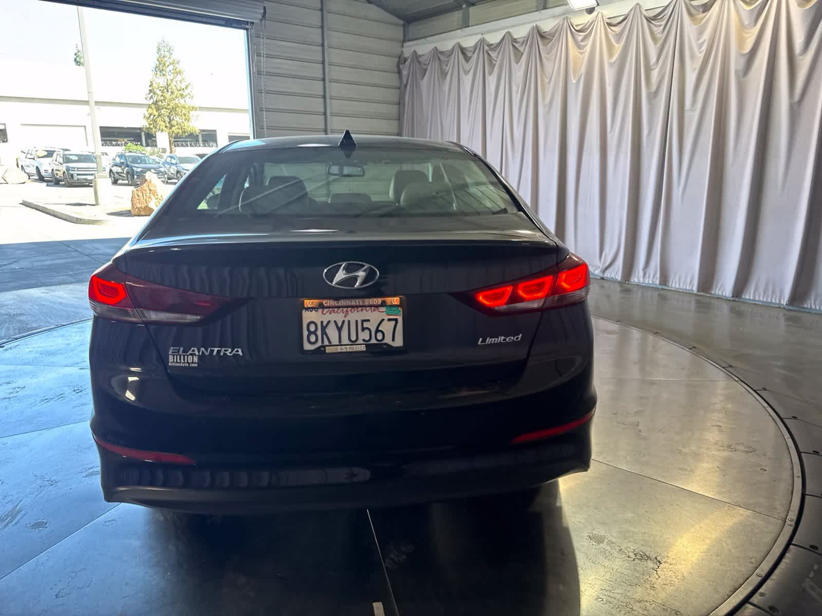 Used 2017 Hyundai Elantra Limited w/ Limited Tech Package 04 FWD image 6