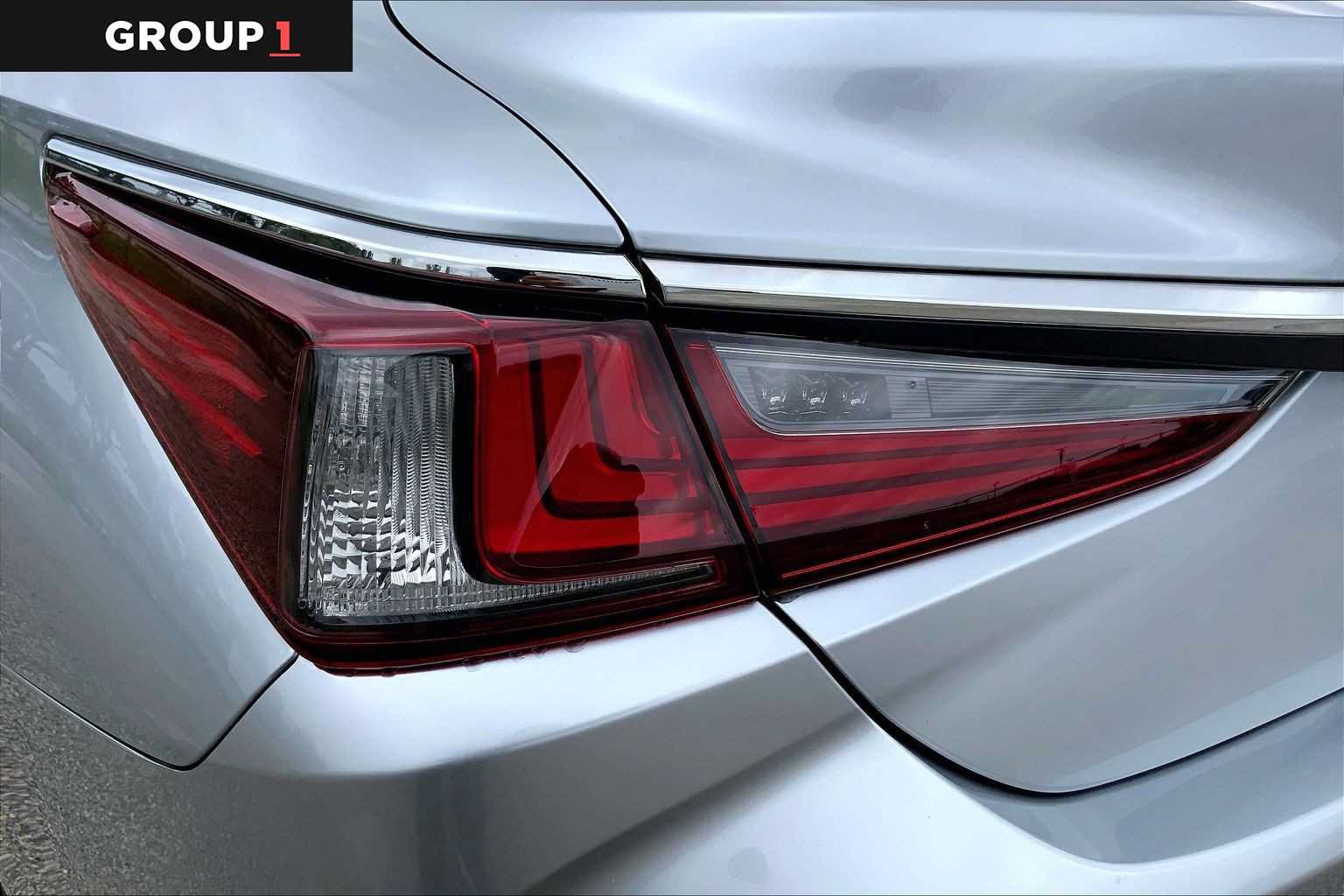 Used 2024 Lexus ES 350 w/ Premium Package FWD image 28