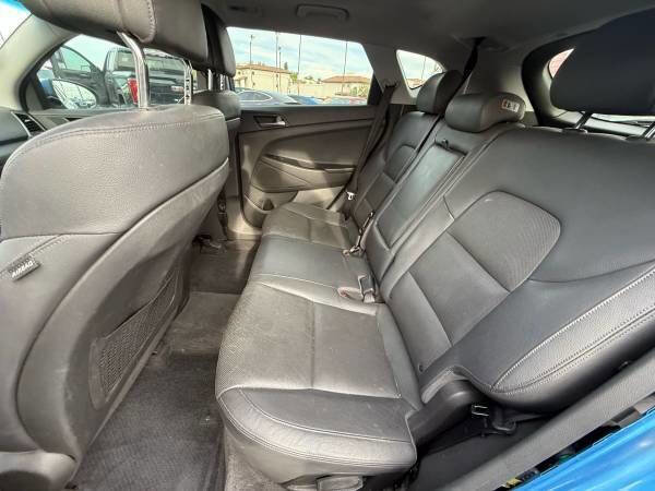 Used 2016 Hyundai Tucson Limited w/ Option Group 03 FWD image 15