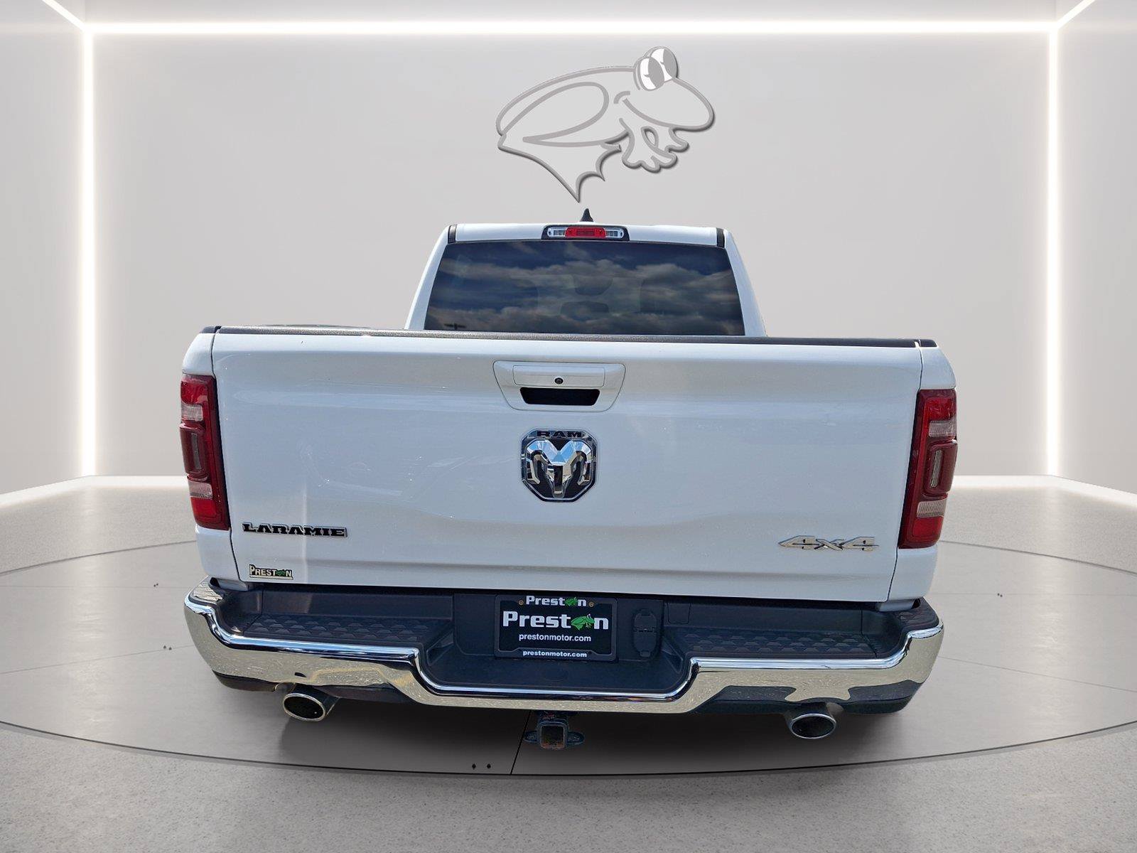 Used 2024 RAM 1500 Laramie AWD/4WD image 4