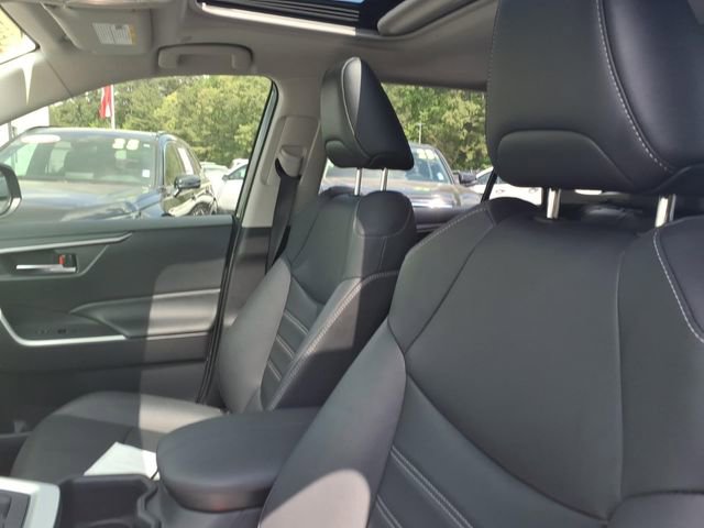 Used 2025 Toyota RAV4 XLE Premium AWD/4WD image 15